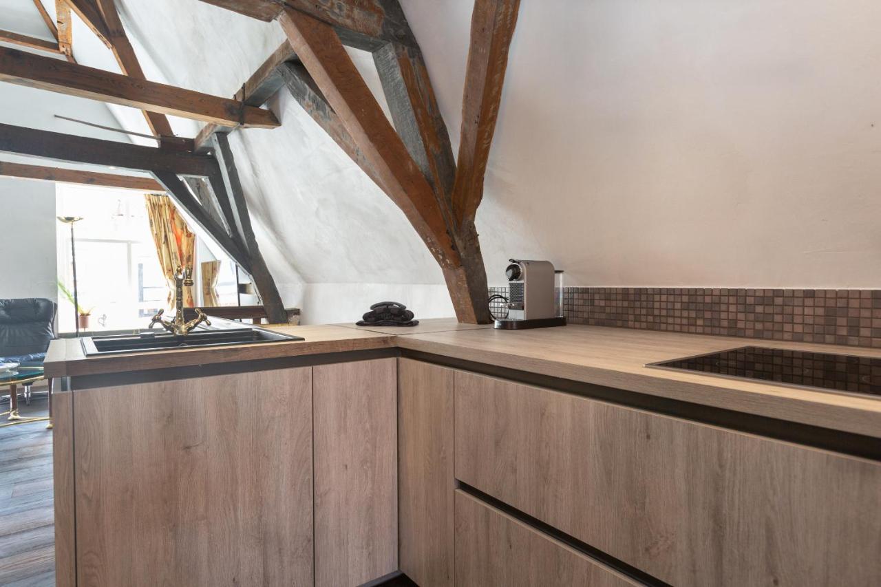 The Loft 300 - R Q C Apartment Хага Екстериор снимка